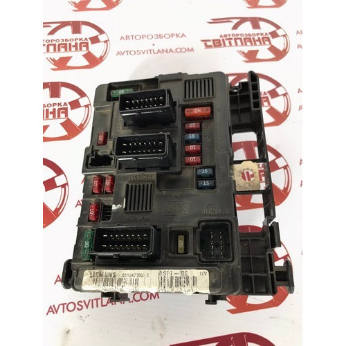 Блок предохранителей Citroen Berlingo 2003-2008 9643498980